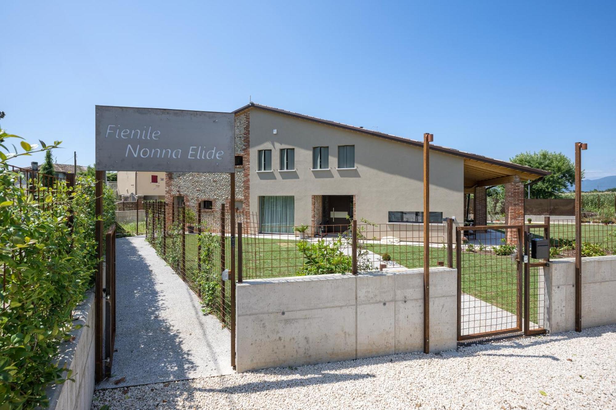 Fienile Nonna Elide Hotel Altivole  Buitenkant foto